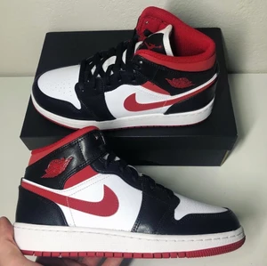 Nike Air Jordans  - Helt nya jordans i strl 37,5 säljes pga fel storlek aldrig använda 