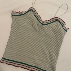 Linne - Strl M - halv croppad 