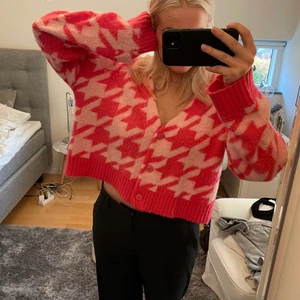 The ragged priest kofta - En rosa kofta från The Ragged Priest i fint skick. Köptes för ca 600kr