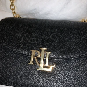 Ralph lauren väska - Väskan är använd ENDAST 1 gång och har inga repor mm