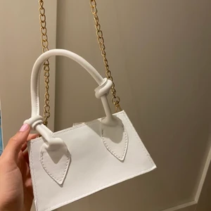 väska - Jätte söt miniväska från prettylittlething ❤️