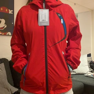 Vindjacka - Ej använd vindjacka, nytt skick, ordinarie pris 1000, storlek 158