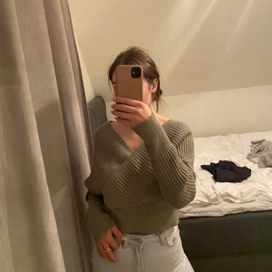 Tjocktröja  - Kommer inte till användning💕