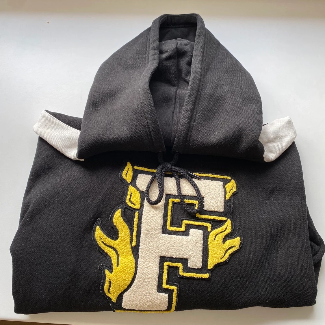 Snygg fenty hoodie by Rihanna.  - 90