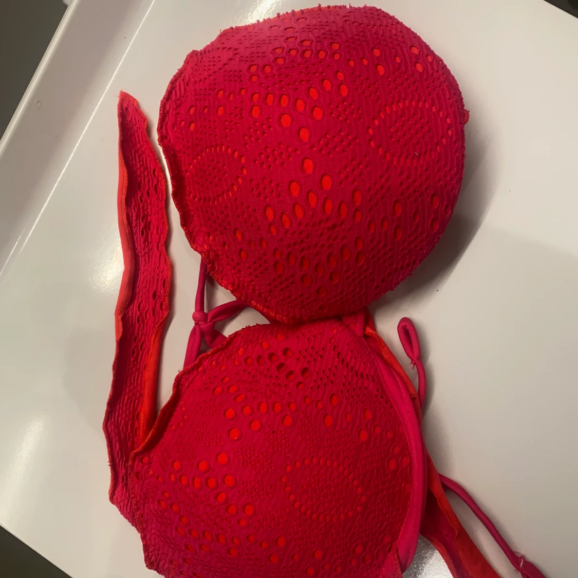 Korall färgad bikini topp från calzedoin - 90