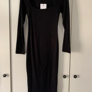 Klänning  - Plus frakt 