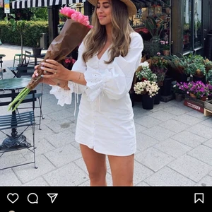 Adoore klänning  - Säjer denna adoore klänningen i storlek M, skriv för mer bilder! Använd 1 gång