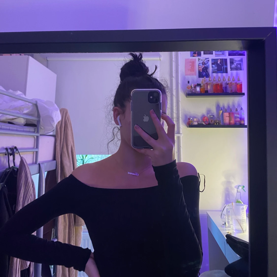 Ofshoulder tröja strl S/XS