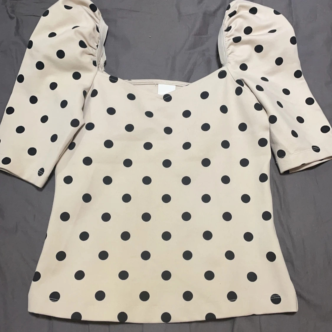 Topp med puffärm - 90