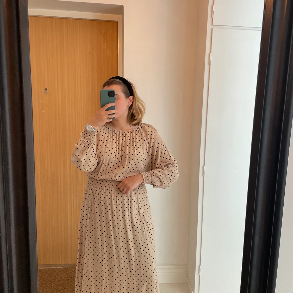 Prickig klänning från H&M  - 91