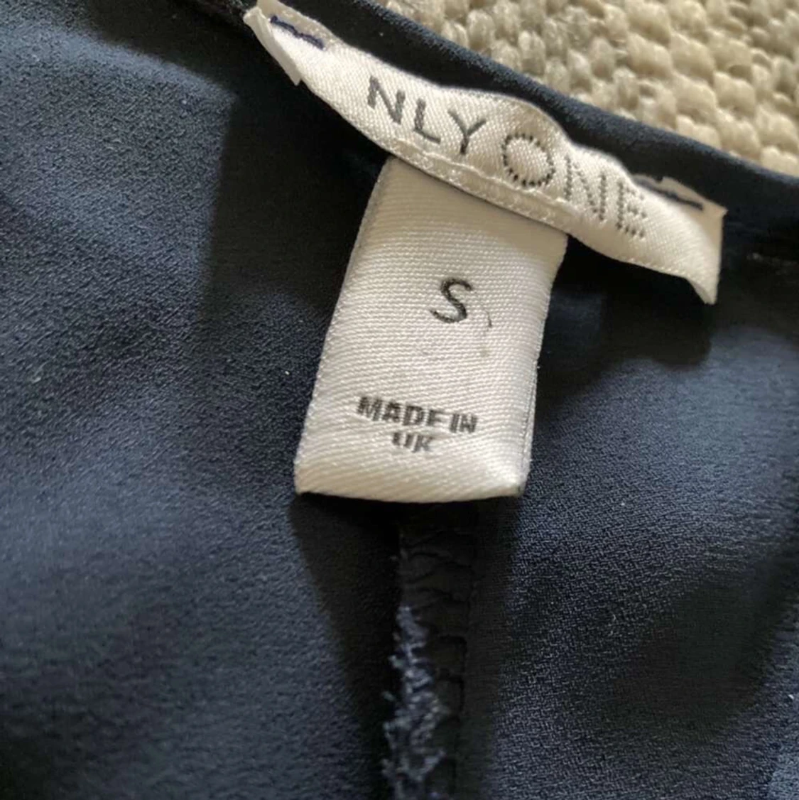 Marinblå klänning från Nelly  - 91