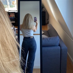 Jeans - Säljer mina Carin wester jeans, köpta på Åhléns för 600kr, knappt användaa! köparen står för frakten