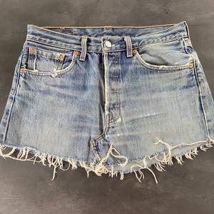 Levis kjol, vintage. Passar en xs 