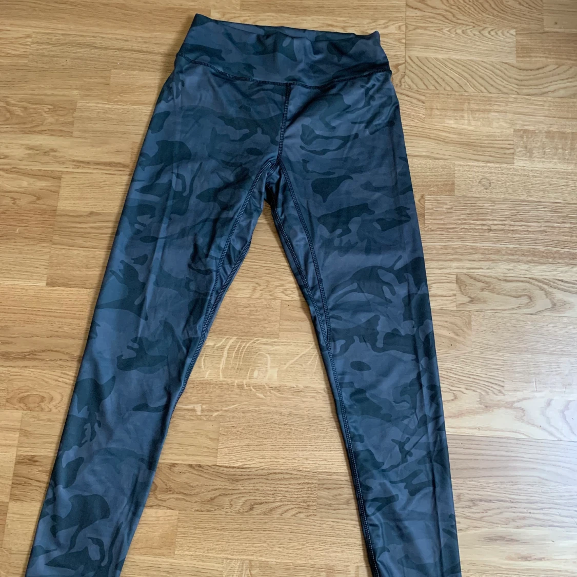 Helt oanvända träningstights 