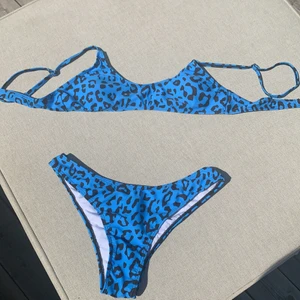 Bikini - Jätte fin bikini från shein aldrig använd då den var förliten för mig. Storlek M men är lite mer åt en S. 