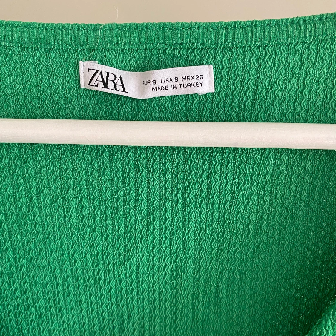 Grön topp med knytning - 91