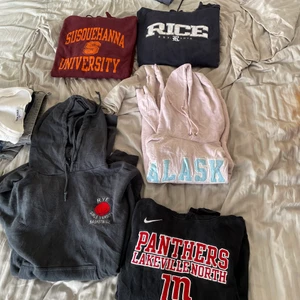 Vintage Collegetröjor - Tja, säljer fler Vintage College tröjor (hoddies). Alla förutom ett plagg har inga hål, fläckar, märken osv. 250 kr styck eller alla för 1000. Varierade storlekar.
