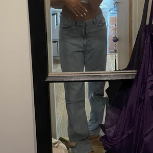 Carin Wester jeans  - Säljer mina älskade lågmidjadadr Carin Wester jeans😢storlek 38 så snygga!!! Buda!