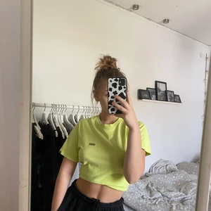 Vans t-shirt - Grön vans t-shirt i bra skick 