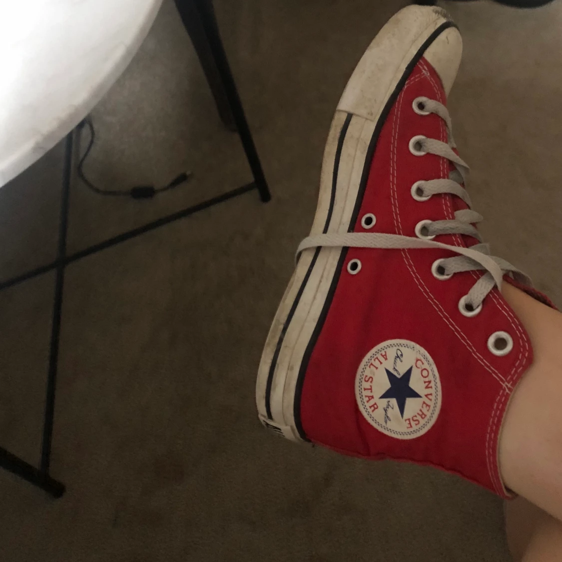 Röda converse storlek 37,5 - 90