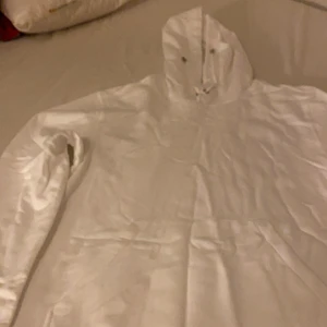 J.LINDEBERG  - helt nya 