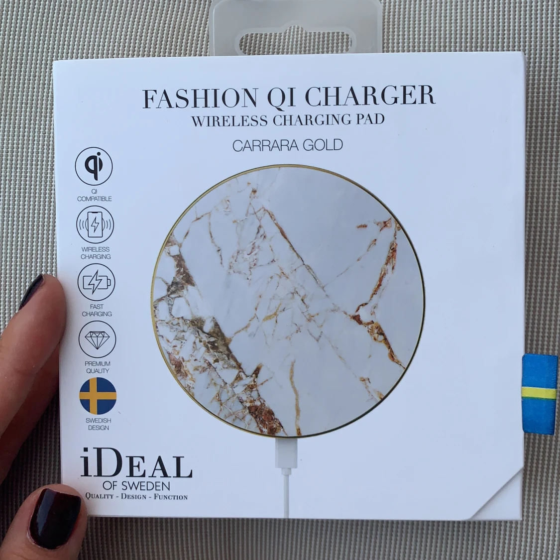 Ideal of Sweden mobil-laddare TRÅDLÖS (oanvända)