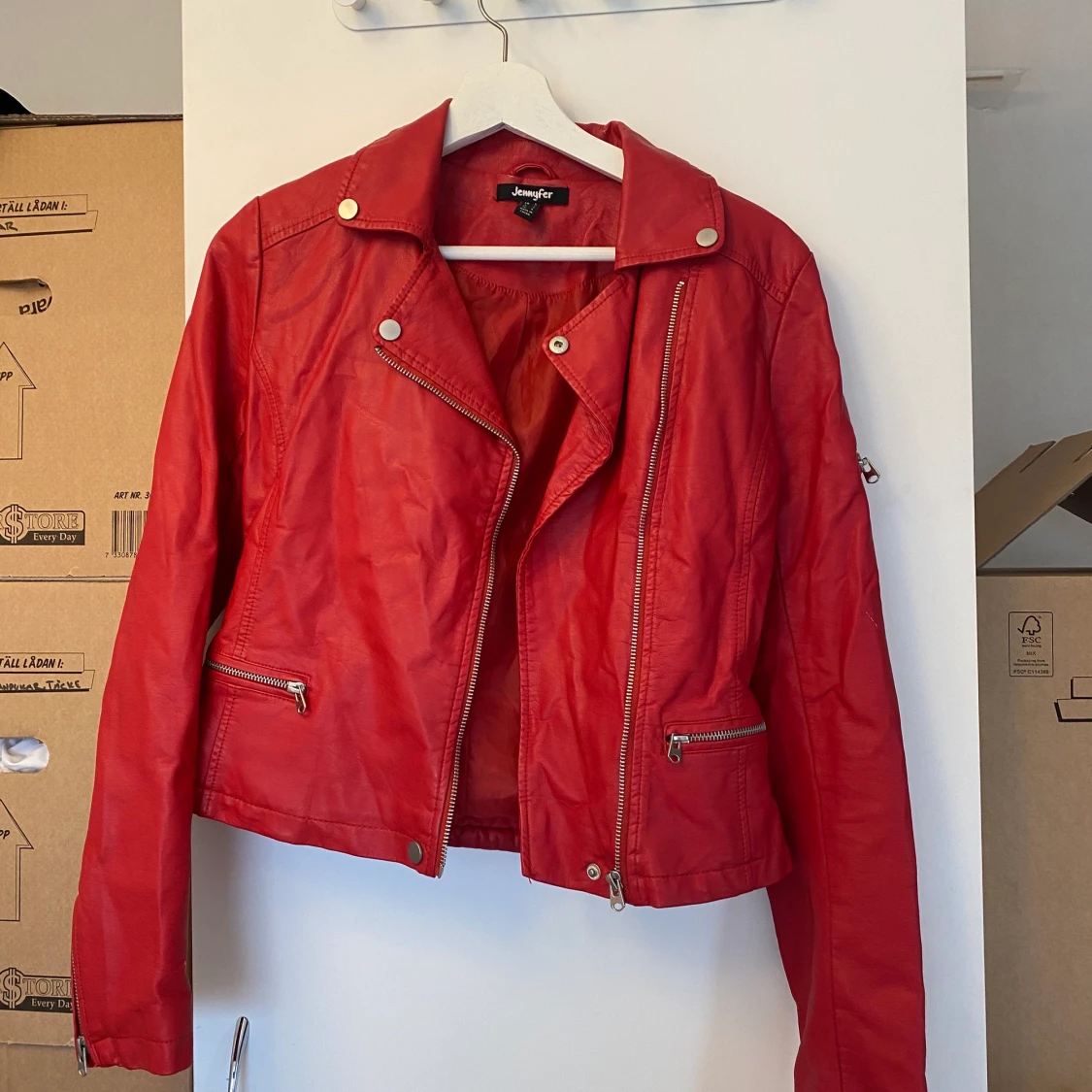 Röd skinnjacka - 90