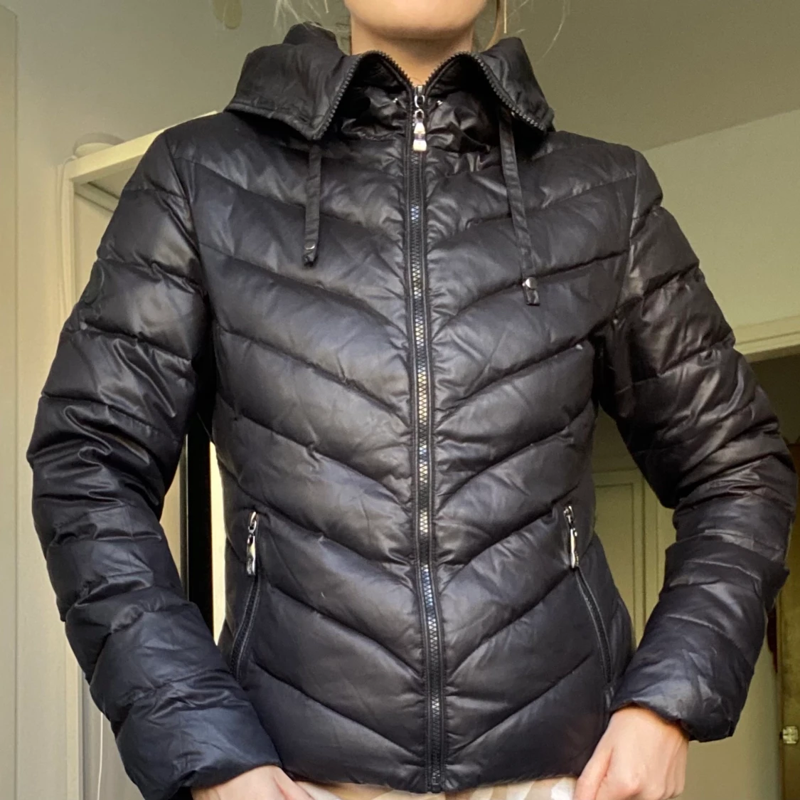 Hollies kort vinterjacka.  - 90