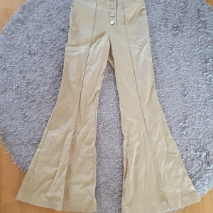 Bootcut jeans - Storlek 34 all good