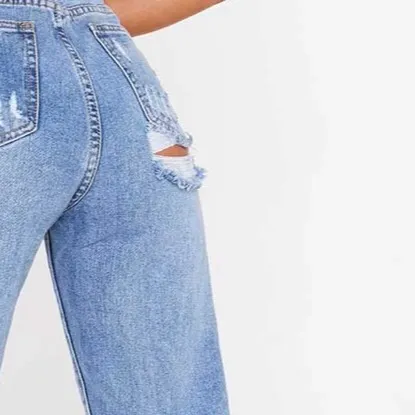 Väljer att dessa o har aldrig tagit på mig dem för visste inte att dem hade bum split nät jag köpte dem!. Jeans & Byxor.