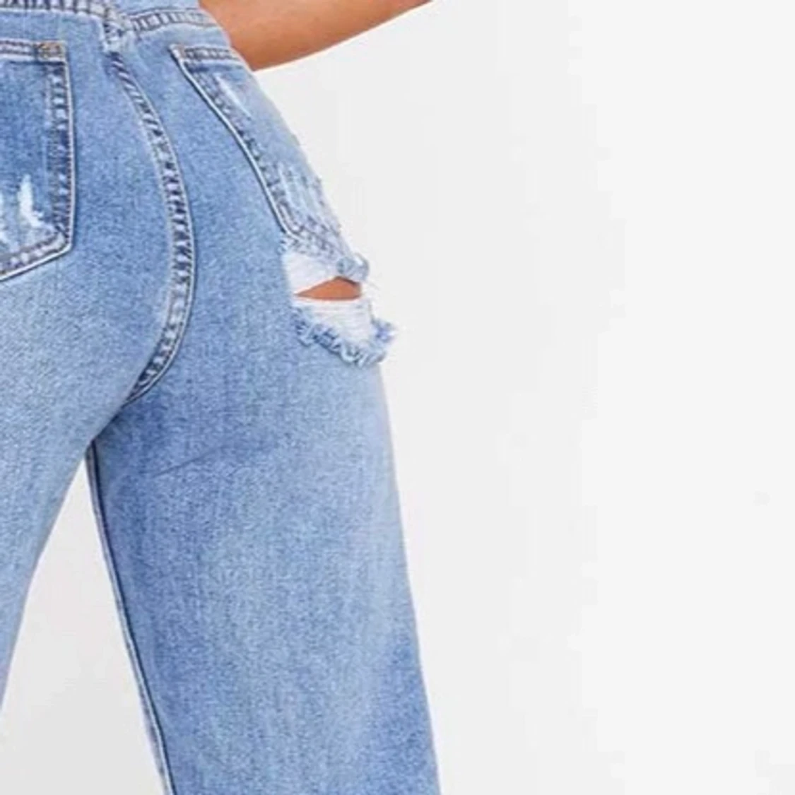 Split Jeans med bum rip - 90