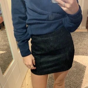 Kjol med lite mönster - Använder inte