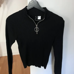 Topp - Ribbad med stretch