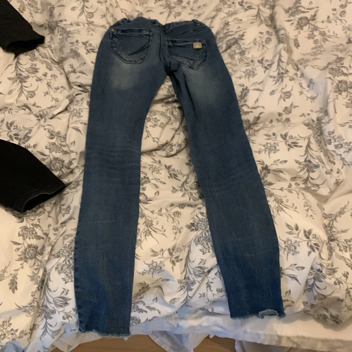 100kr  storlek 140 - 90