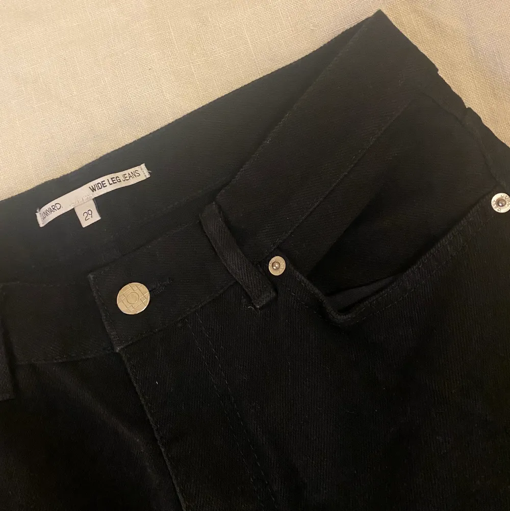 Vida jeans från Junkyard storlek 29, nyskick knappt använda!. Jeans & Byxor.