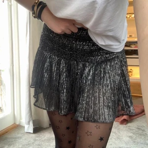 Söker!!  - ‼️SÖKER‼️ Hejsan, söker någon av dessa kjolarna! Helst i XS men S kan funka också! Tveka inte med att höra av er ifall ni har dem! 💗