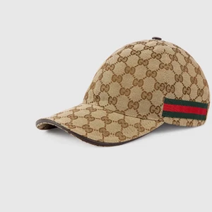 Gucci keps (beige - Gucci keps beige storlek S          (Kan bytas mot nått)