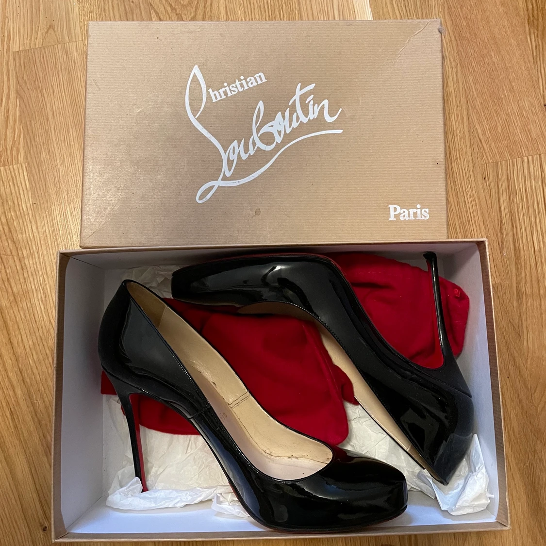 Christian Louboutin  - 90