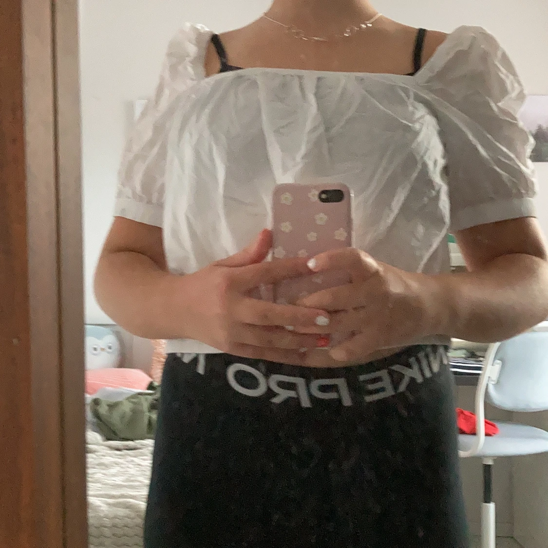 Vit festlig topp med puff ärmar - 91