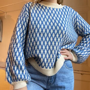 Stickad tröja - Stickad tröja