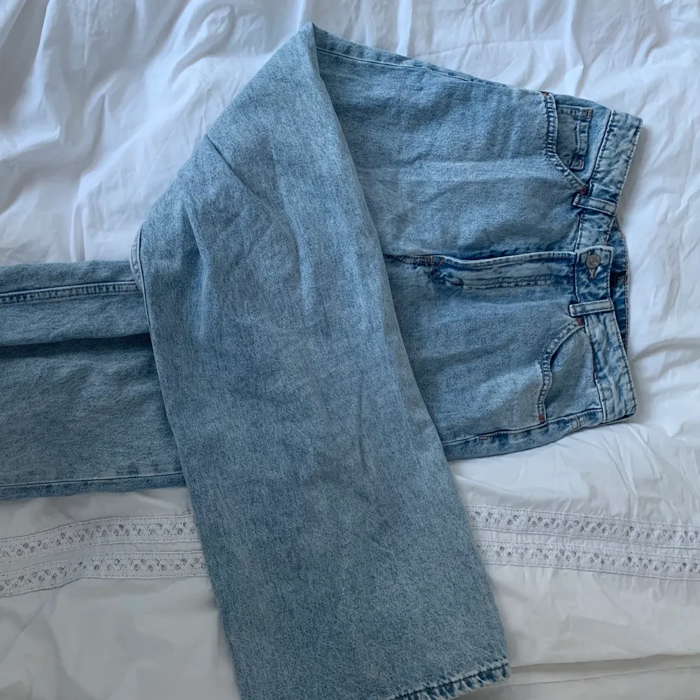 Wideleg jeans från hm. Jeans & Byxor.