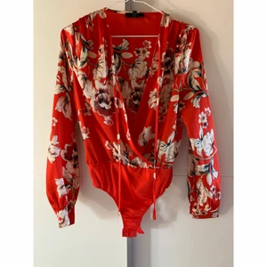 Bodysuit - Missguided - Aldrig använd- Helt ny