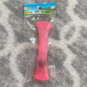 Marble & Mesh - Helt oöppnad rosa marble mesh:) frakt: 12kr. 12kr + 20kr = 32kr totalt 💕