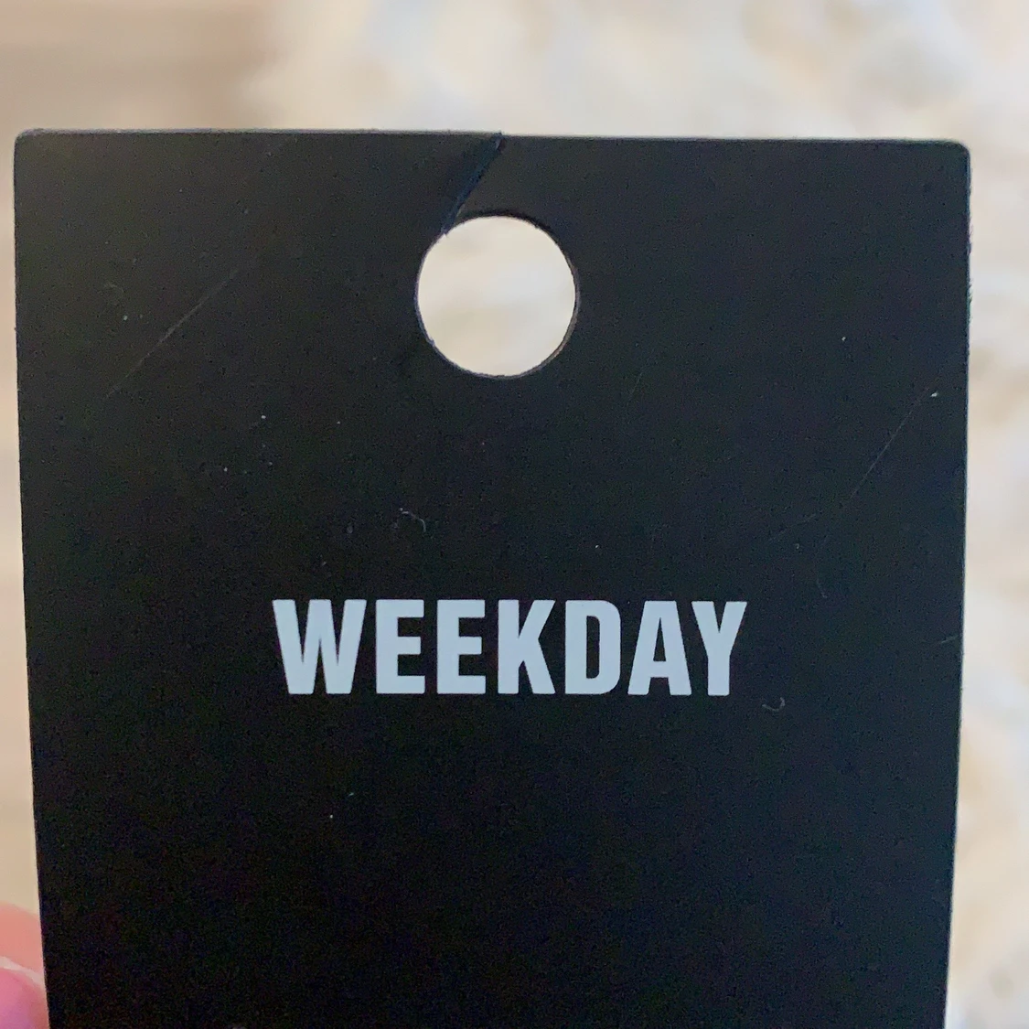 Ett par oanvända örhängen  - 91