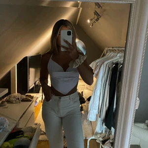 Vit topp - Söt topp som man knyter själv❣️ 