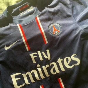 Fotbolls t shirt - Fin psg t shirt helt ny oanvänt passar bra till allt !
