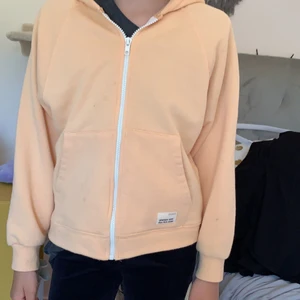 Munkjacka Zara - En munkjacka från Zara, för barn. Storleken är 140/10y. Knappt använd, armarna är lite korta. Tvättar innan jag skickar iväg💖🙂