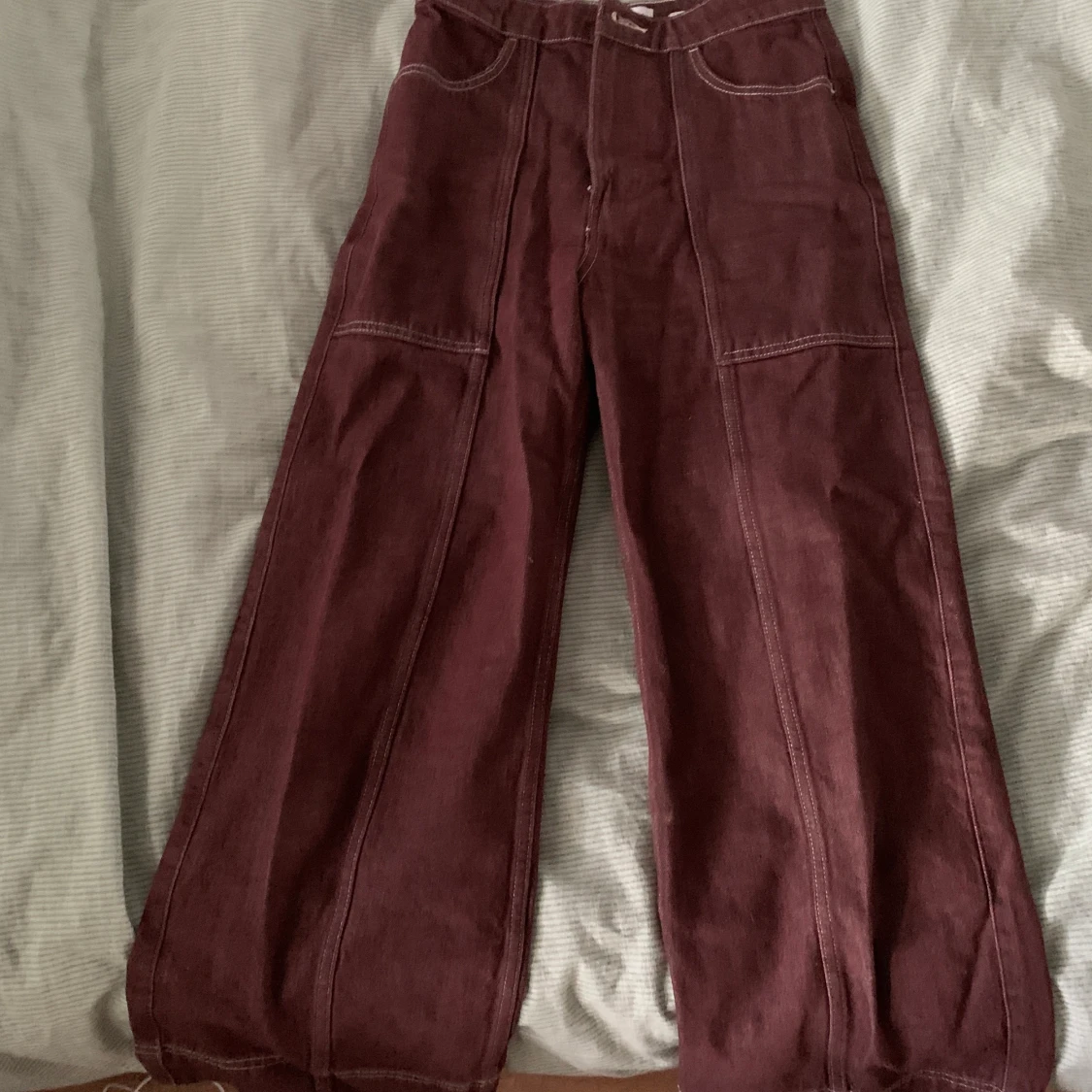 Super coola bruna byxor