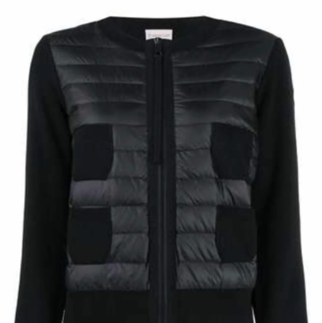 Moncler cardigan jacka sökes