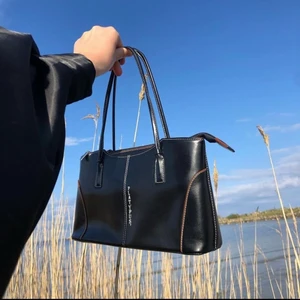 Vintage bag  - Vintage väska som är perfekt till en somrig outfit 